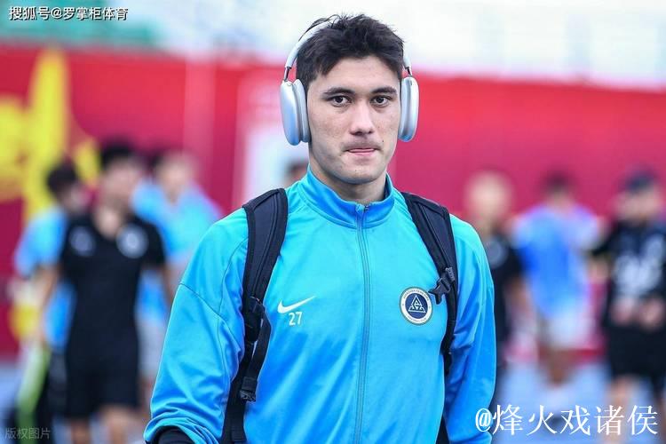 国际笑话！中国金球奖太业余了？0球0助入选，11球本土金靴却落选